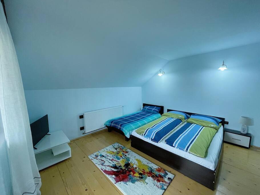 Casa La Doi Nuci Hotel Bradet  Buitenkant foto
